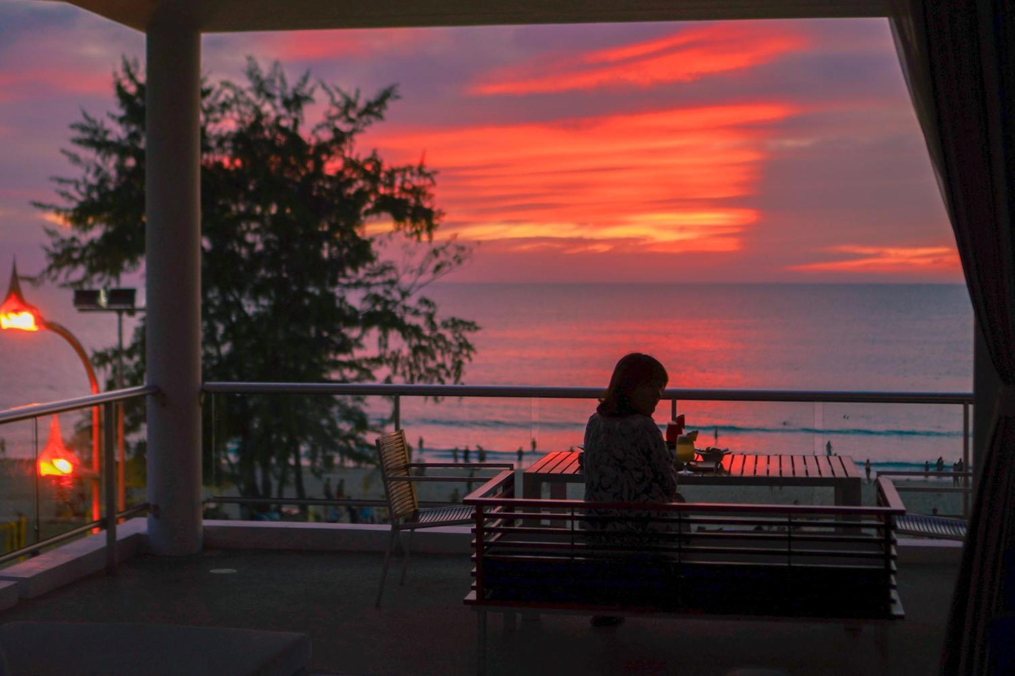 Paradox Resort Phuket - Sha Plus Karon Exterior foto